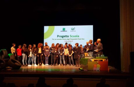 Progetto scuola, riciclo PFU